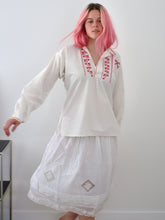 Load image into Gallery viewer, Vintage Cotton Embroidered Blouse
