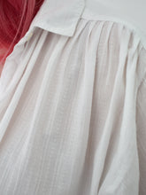 Load image into Gallery viewer, Vintage White Cotton Blouse
