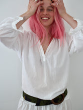 Load image into Gallery viewer, Vintage White Cotton Blouse
