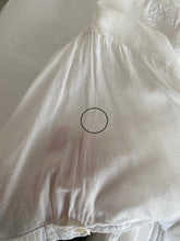 Load image into Gallery viewer, White Cotton Embroidered Blouse
